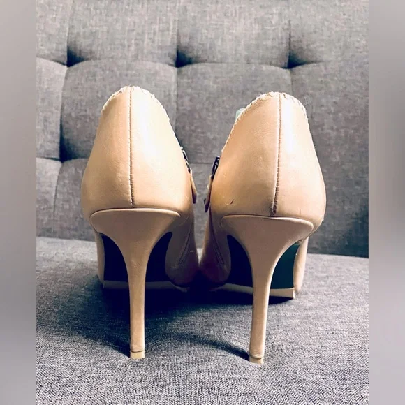 Donald J Pliner Lisa Tan Leather
Ankle Heel Stiletto Bootie & Open Toe - Picture 4 of 15